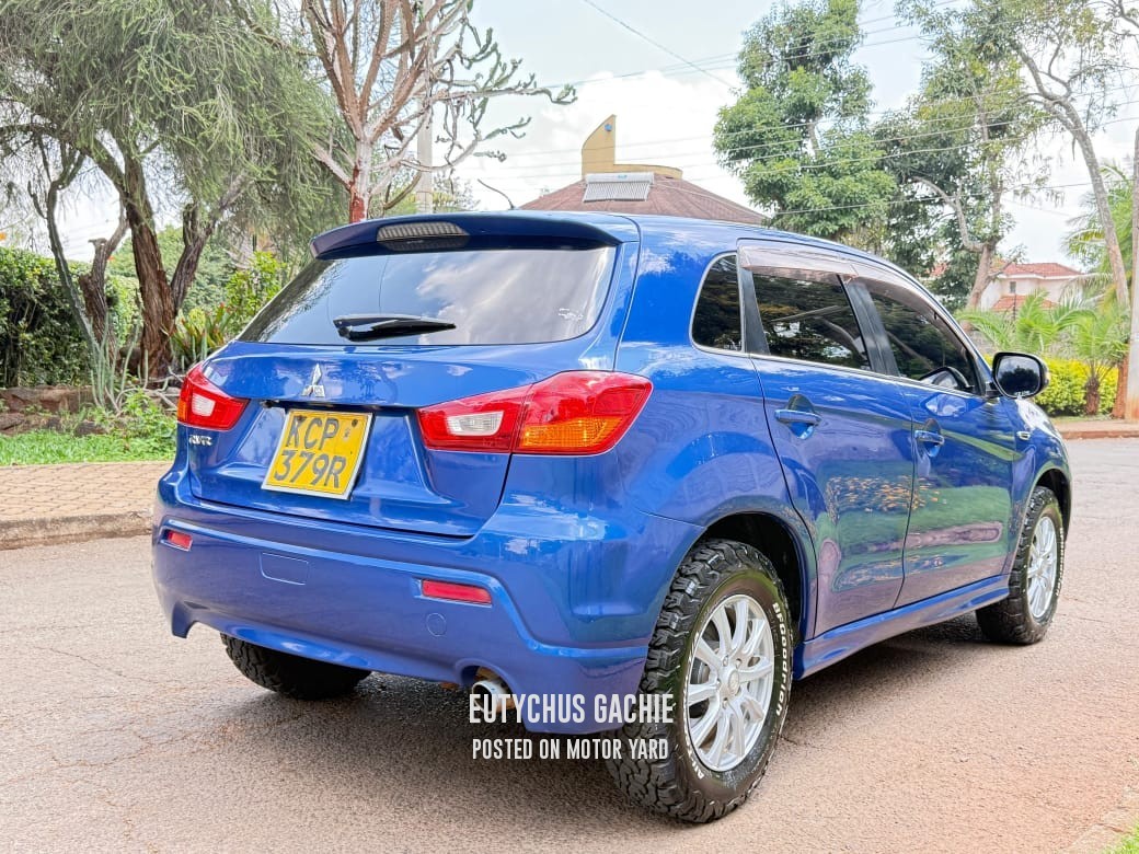 Mitsubishi RVR 2011 Blue