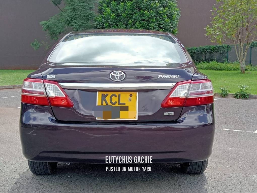 Toyota Premio 2011 Brown
