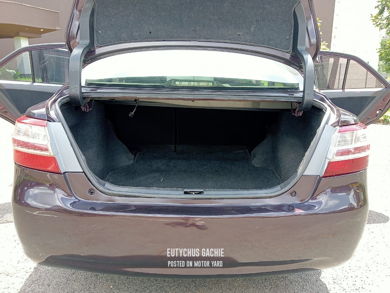 Toyota Premio 2011 Brown