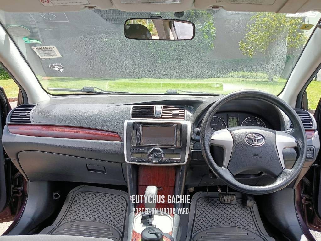 Toyota Premio 2011 Brown