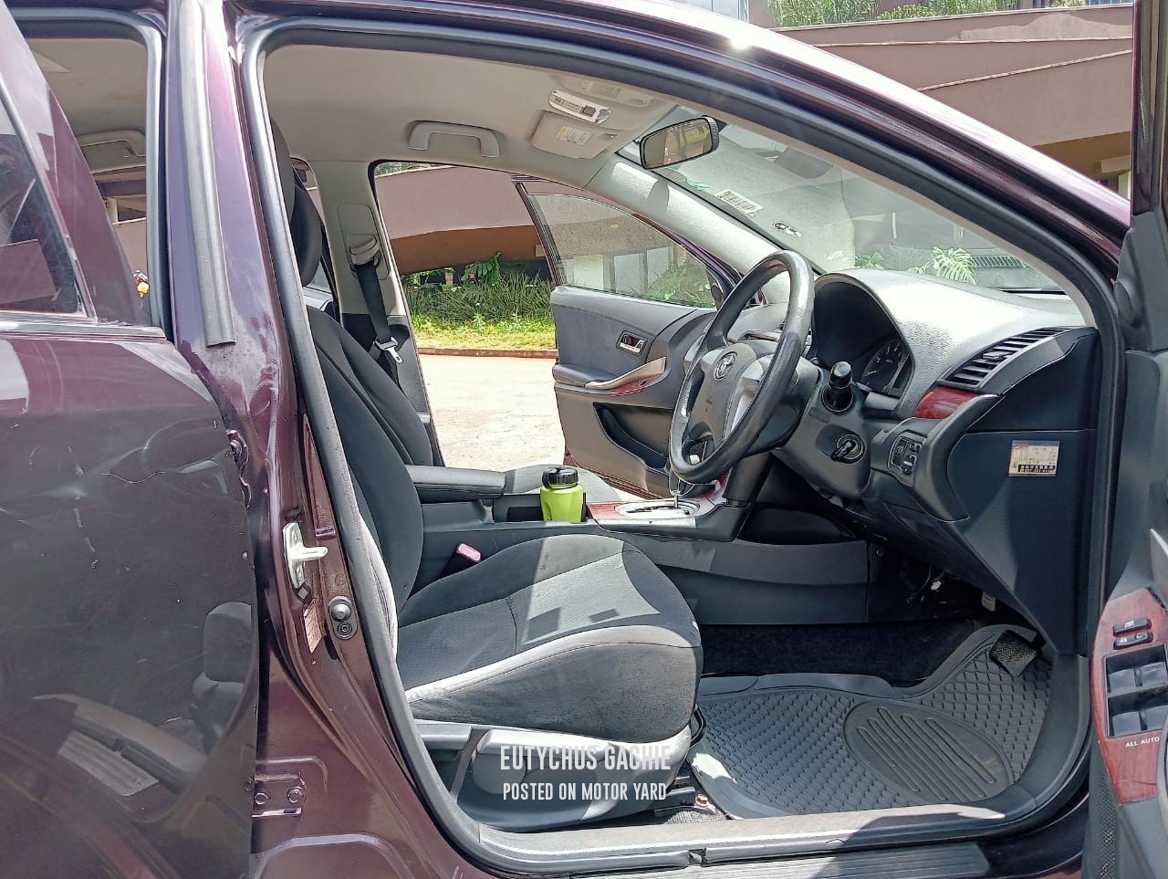 Toyota Premio 2011 Brown