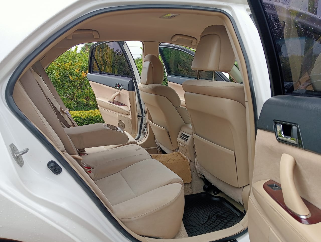 Toyota Mark X 2009 White