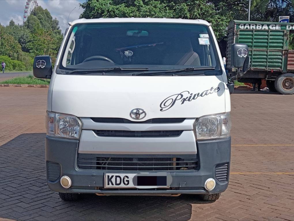 Toyota HiAce 2014 White