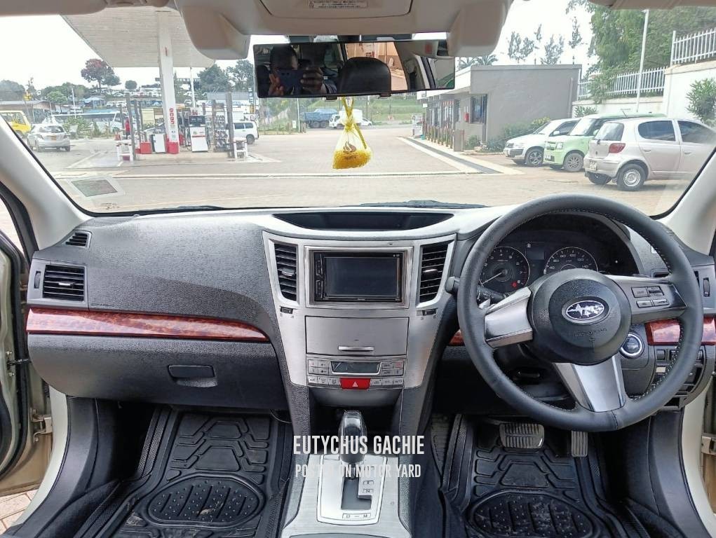 Subaru Outback 2010 Grey