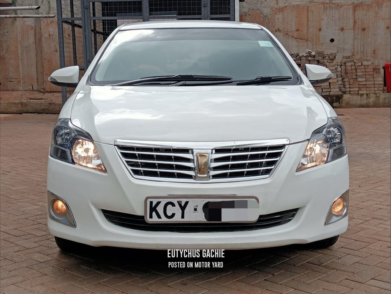 Toyota Premio 2013 White