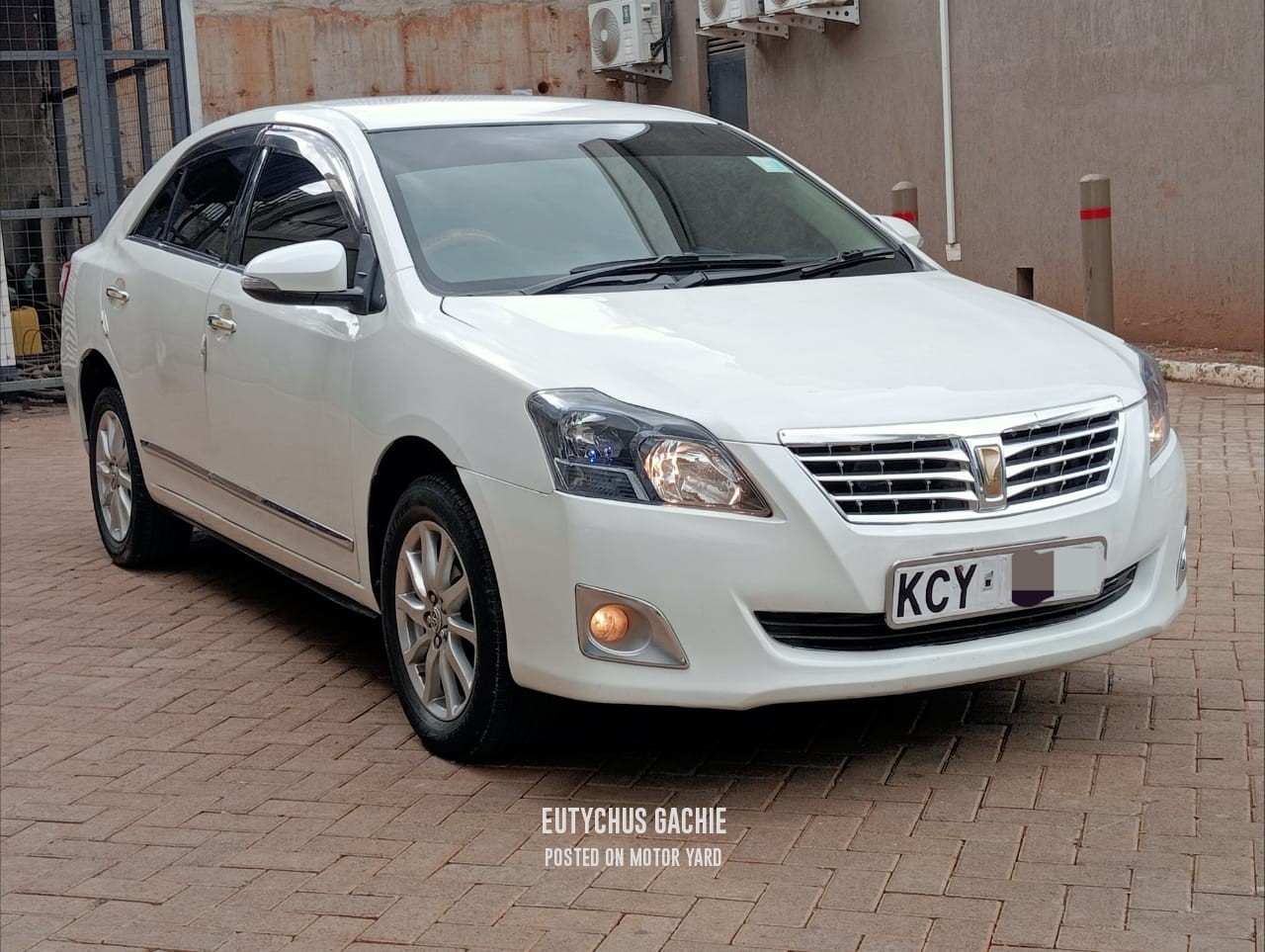 Toyota Premio 2013 White