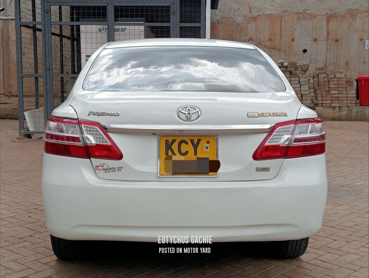 Toyota Premio 2013 White