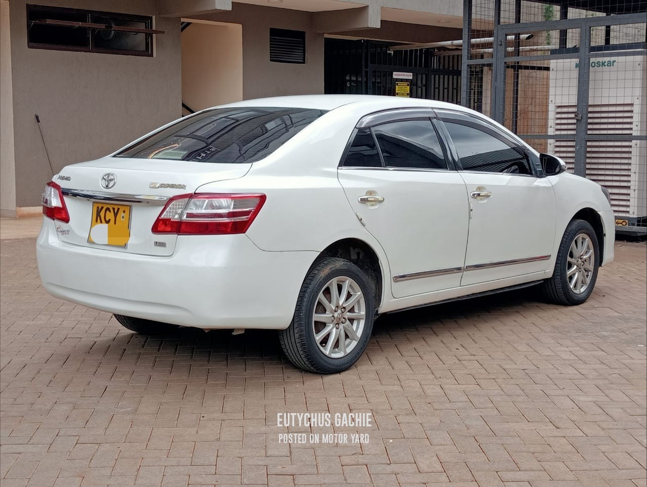 Toyota Premio 2013 White