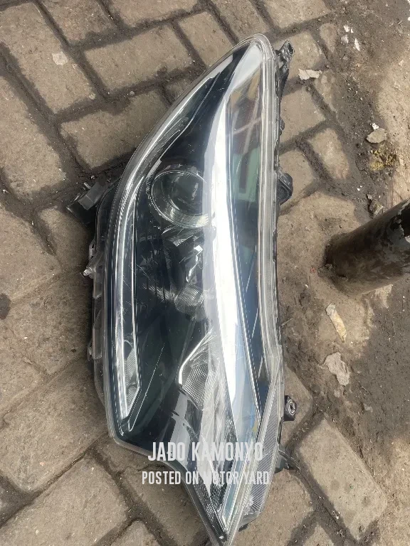 Nissan Note headlight  