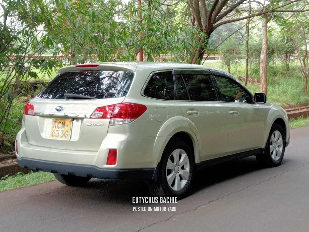 Subaru Outback 2010 Silver