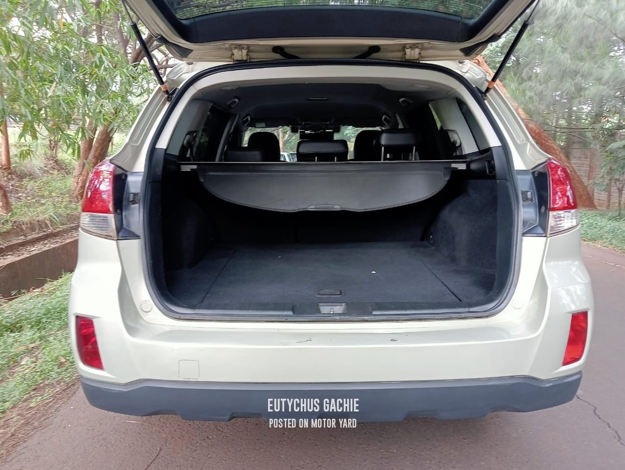 Subaru Outback 2010 Silver
