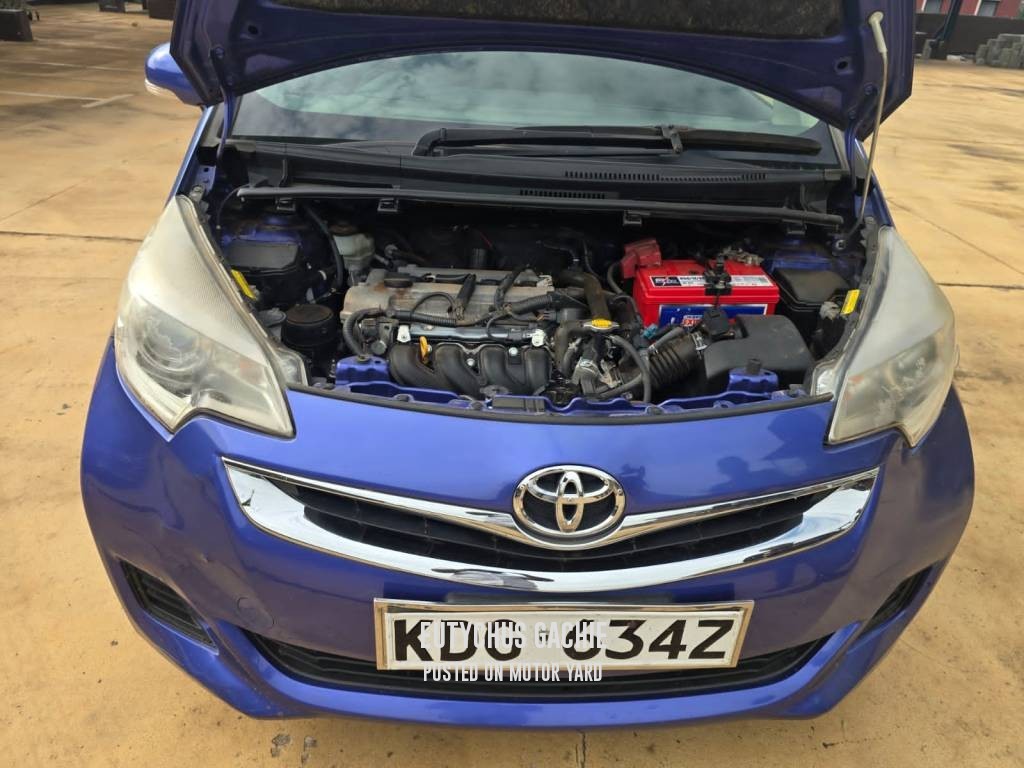 Toyota Ractis 2014 Blue