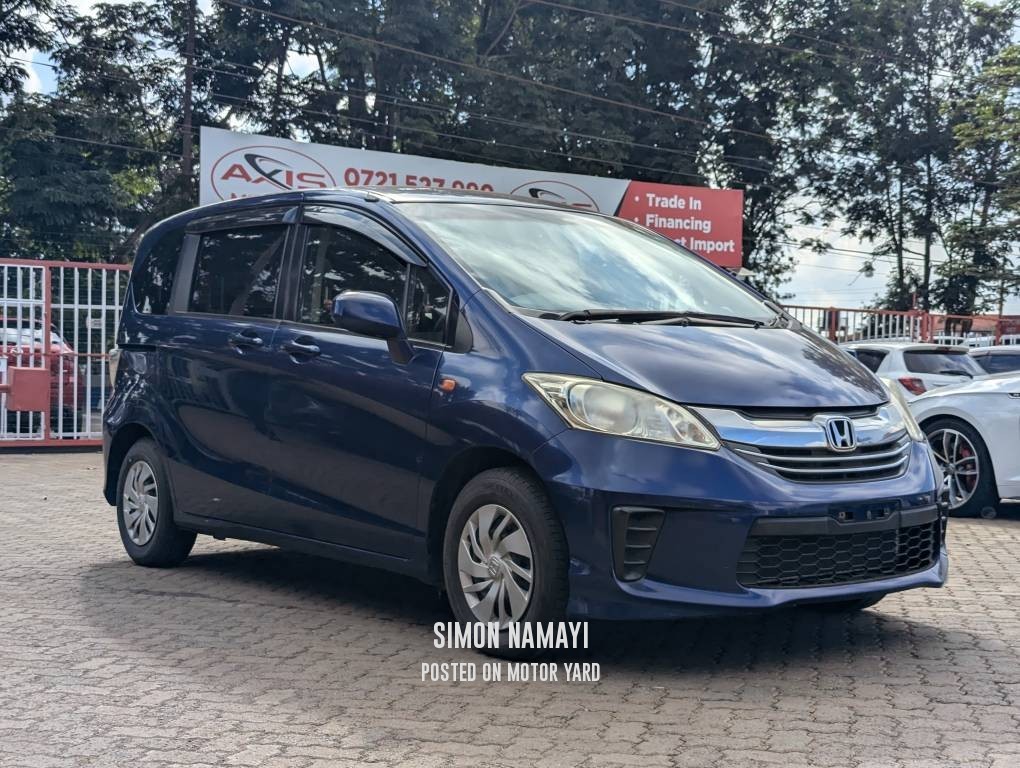 Honda Freed 2015 Blue