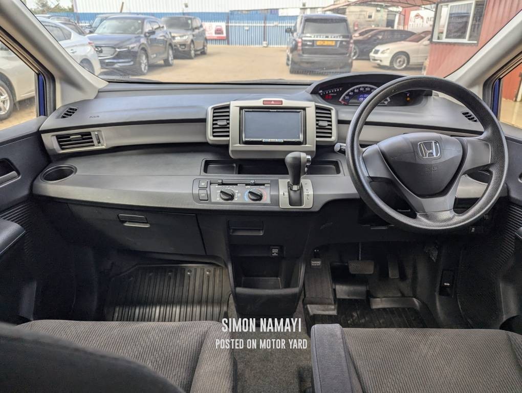 Honda Freed 2015 Blue