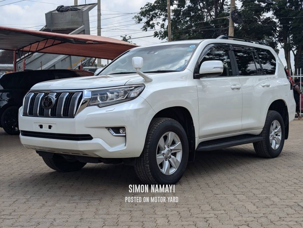 Toyota Land Cruiser Prado 2019 White