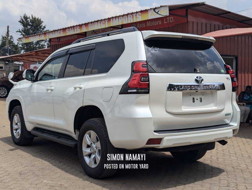 Toyota Land Cruiser Prado 2019 White