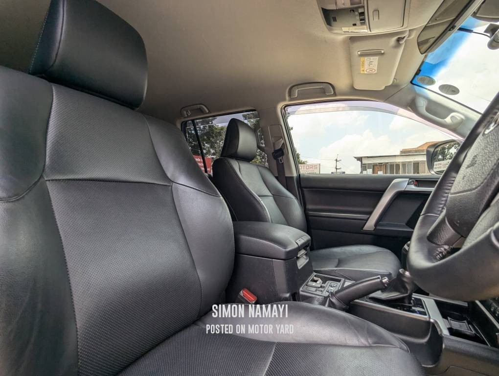 Toyota Land Cruiser Prado 2019 White