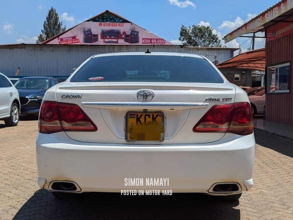 Toyota Crown 2009 White