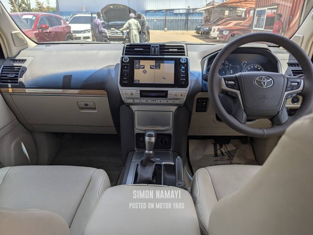 Toyota Land Cruiser Prado 2019 Black