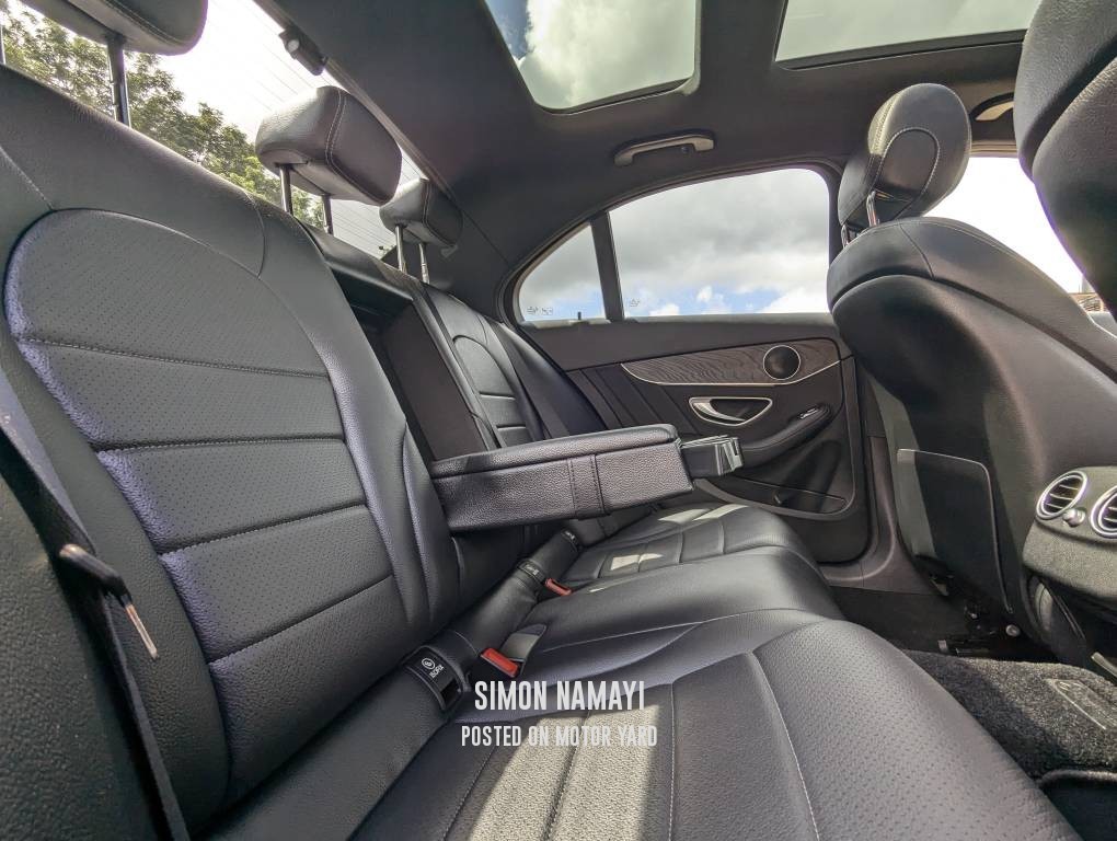 Mercedes-Benz C200 2019 Black