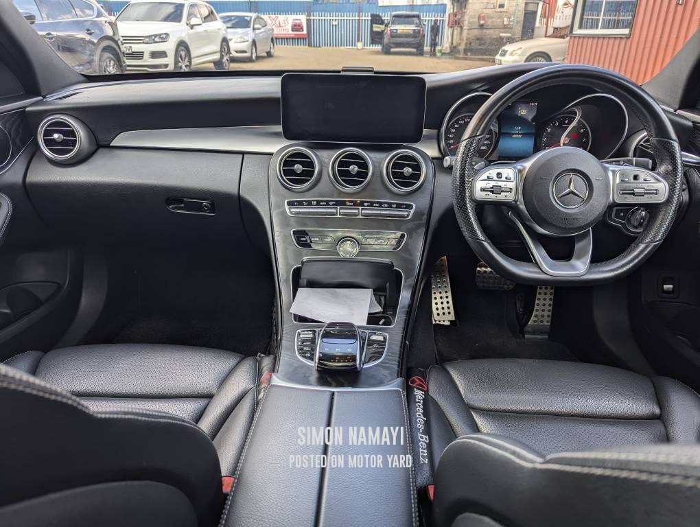 Mercedes-Benz C200 2019 Black