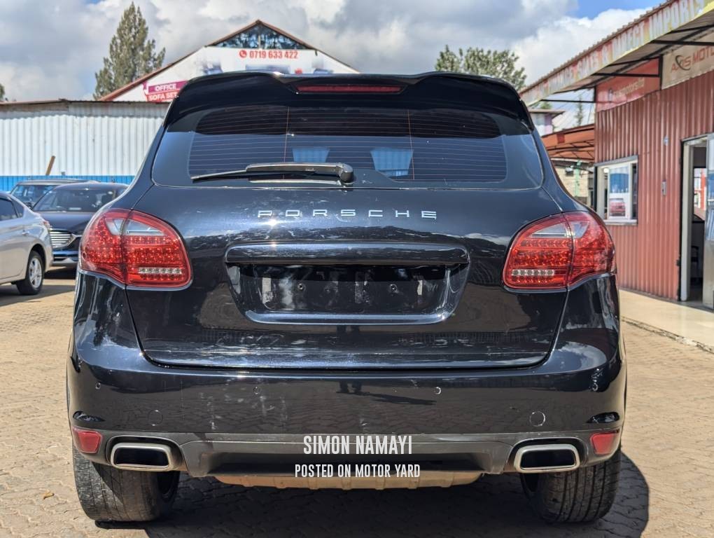 Porsche Cayenne 2013 Black
