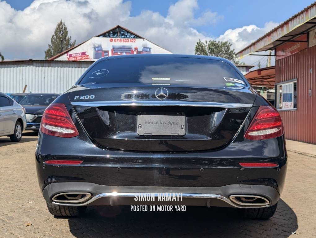 Mercedes-Benz E200 2018 Black