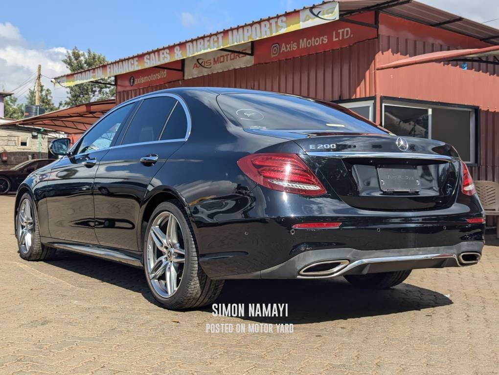 Mercedes-Benz E200 2018 Black