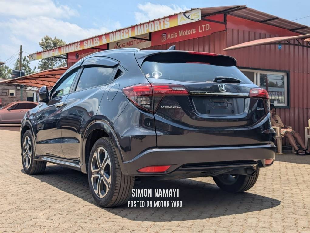 Honda Vezel 2018 Black