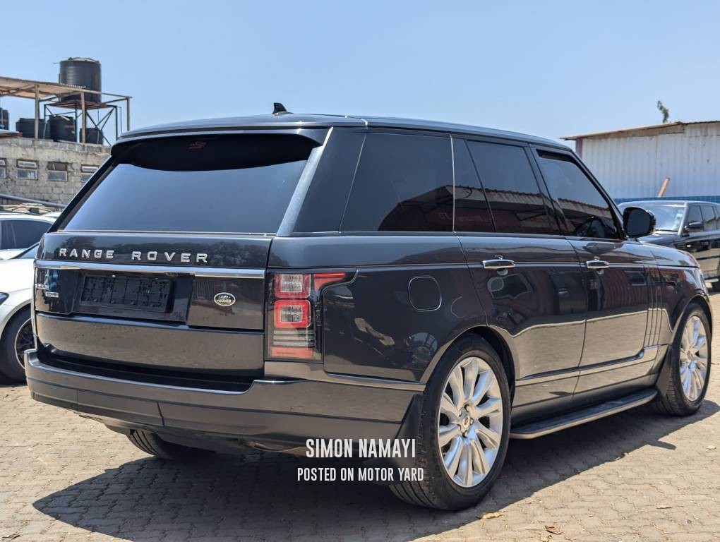 Range Rover Vogue 2016 Black