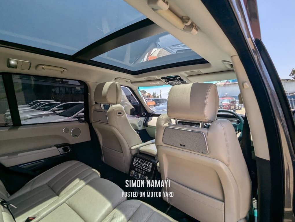 Range Rover Vogue 2016 Black