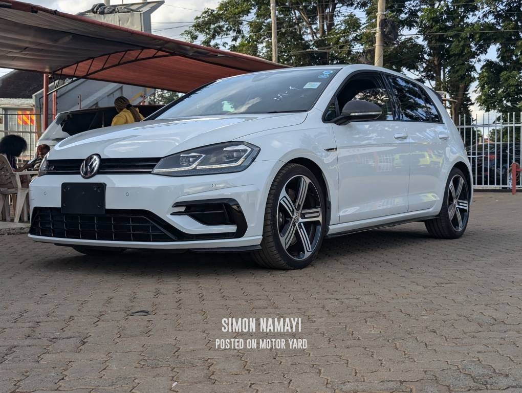 Volkswagen Golf 2018 White