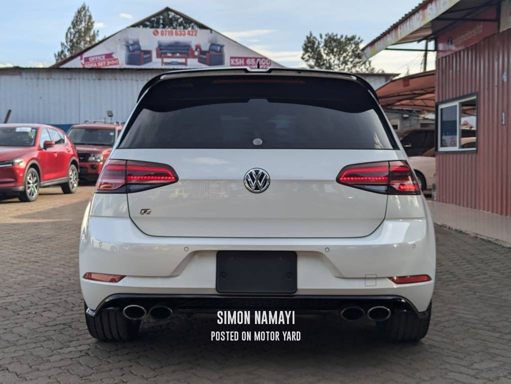 Volkswagen Golf 2018 White