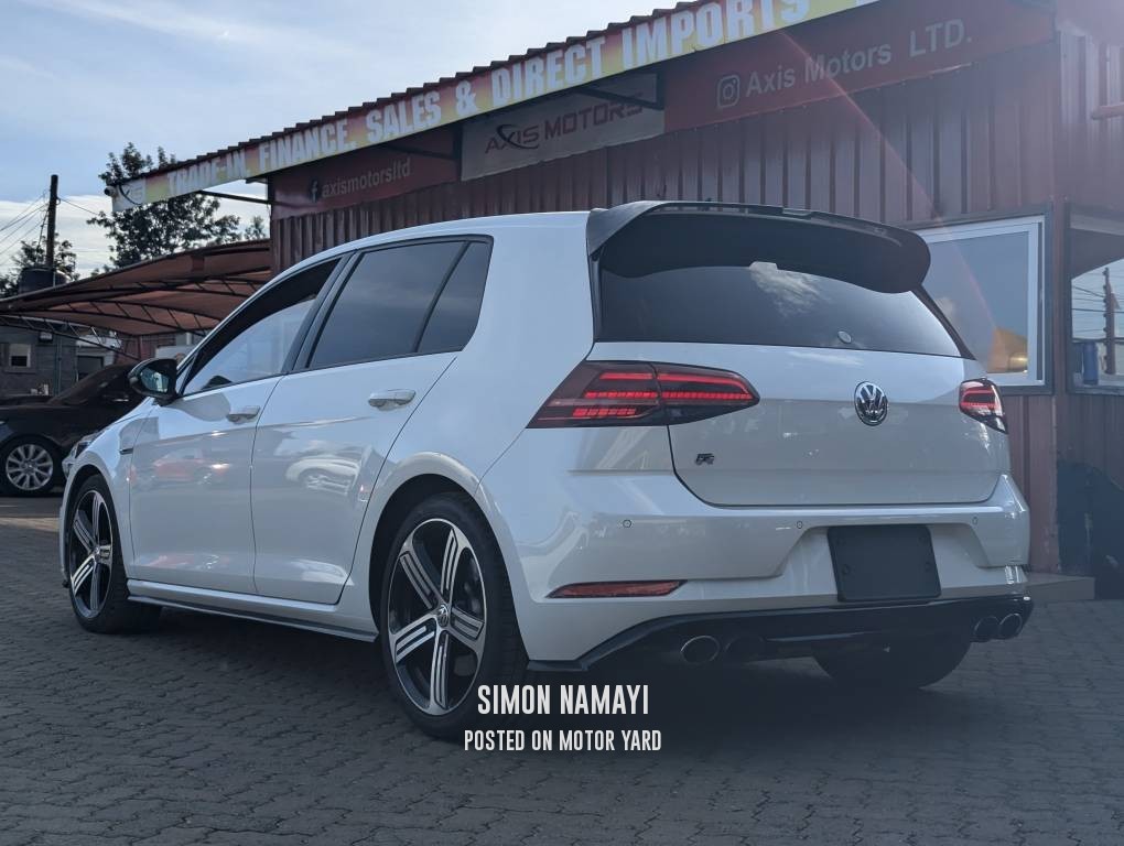 Volkswagen Golf 2018 White