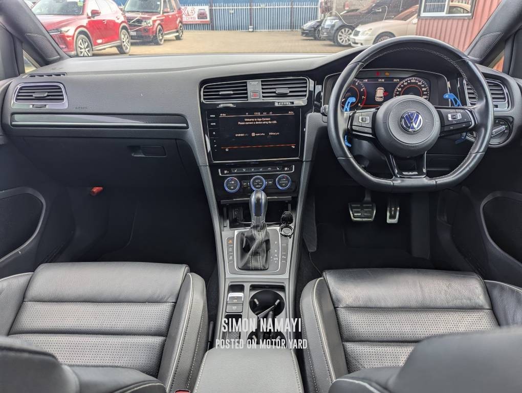 Volkswagen Golf 2018 White