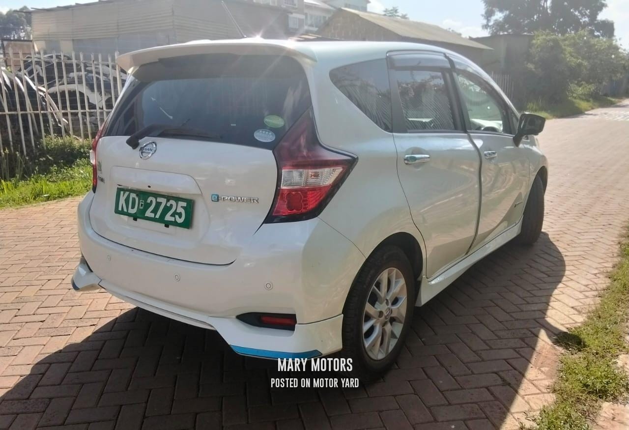 Nissan Note 2017 White