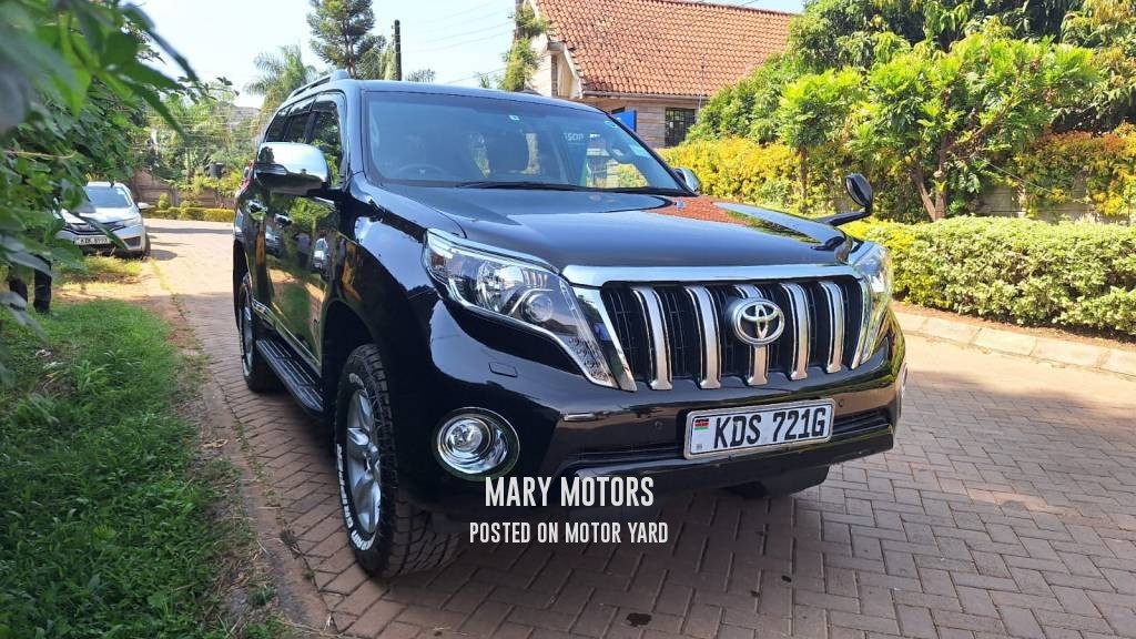 Toyota Land Cruiser Prado 2017 Black