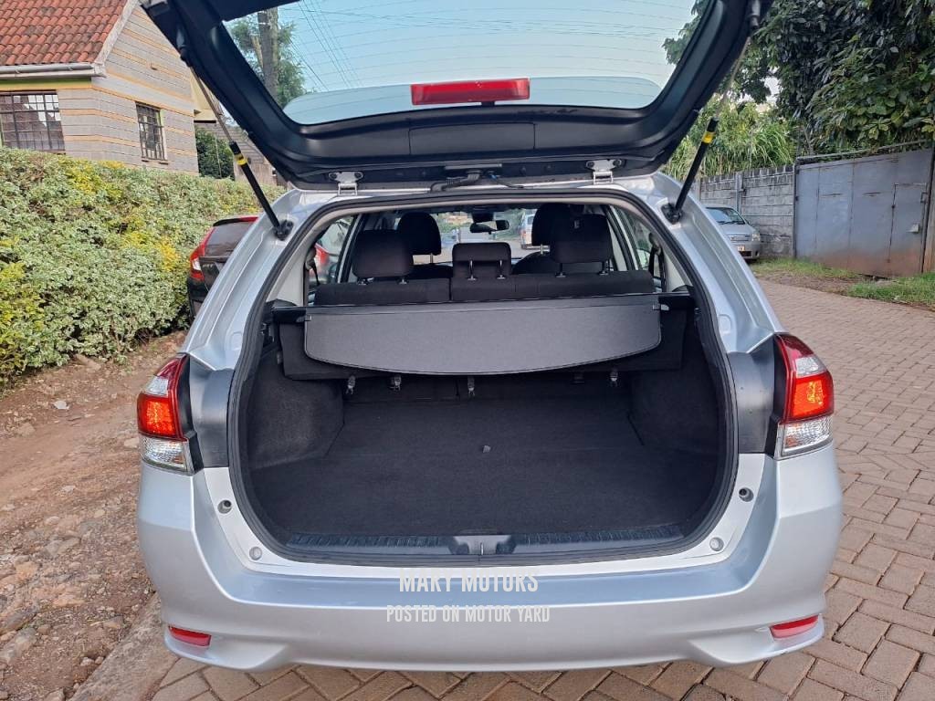 Toyota Fielder 2019 Silver