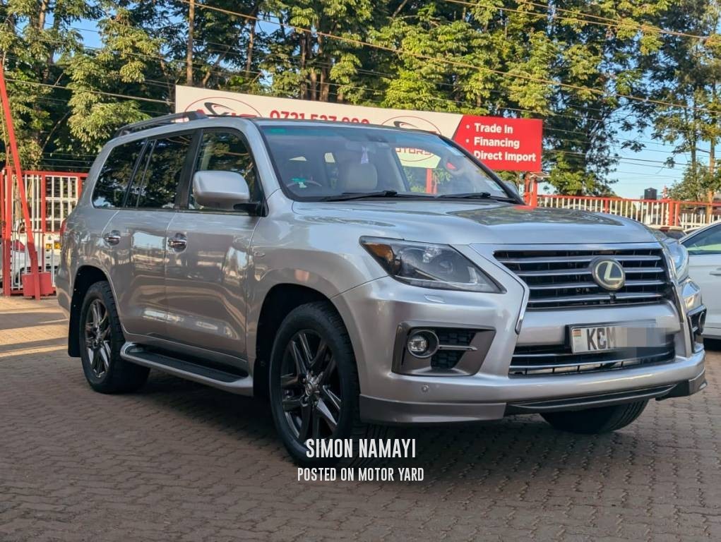 Lexus LX 570 2010 Silver