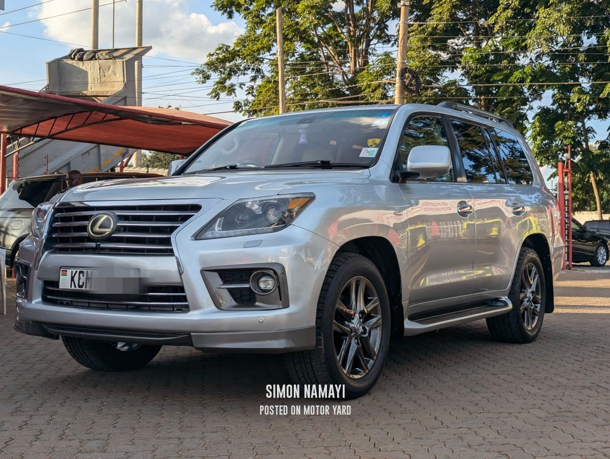 Lexus LX 570 2010 Silver