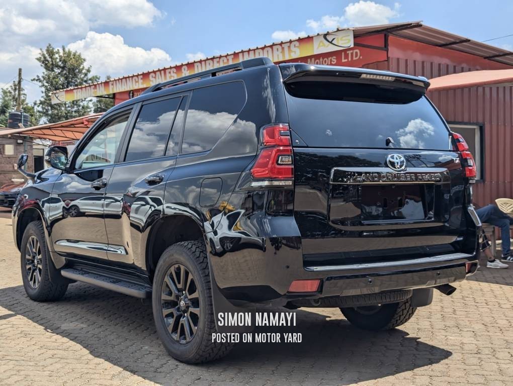 Toyota Land Cruiser Prado 2021 Black