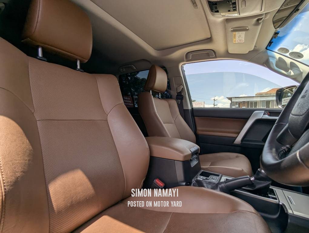 Toyota Land Cruiser Prado 2021 Black