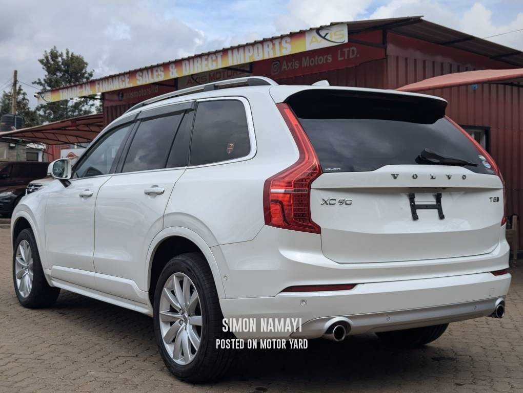 Volvo XC90 2019 White