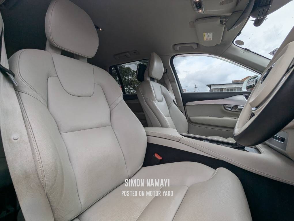 Volvo XC90 2019 White