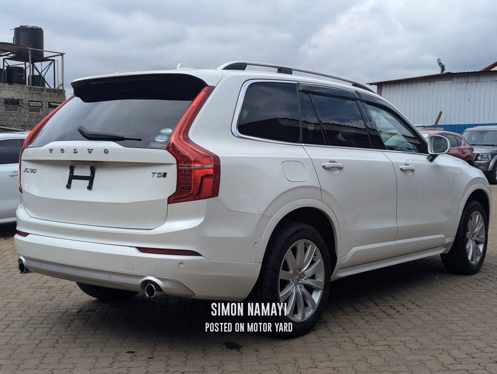 Volvo XC90 2019 White