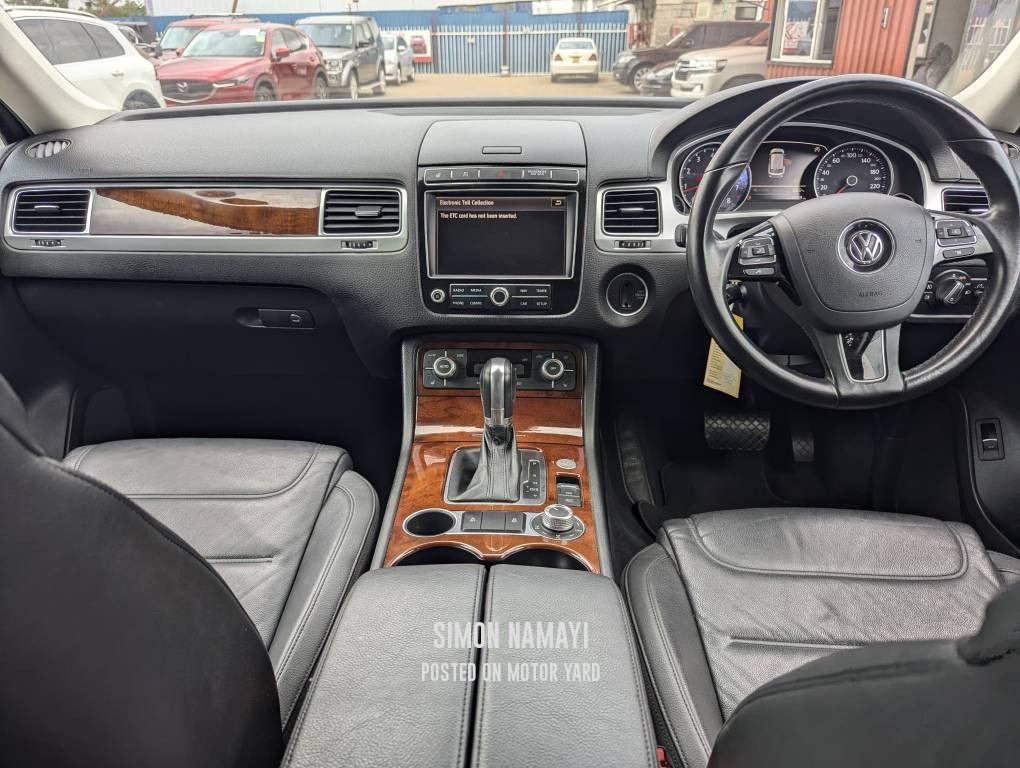 Volkswagen Touareg 2016 Black