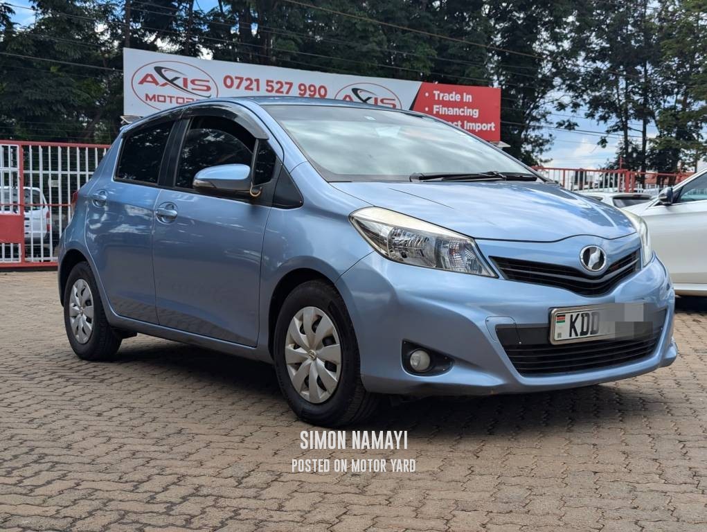 Toyota Vitz 2014 Blue