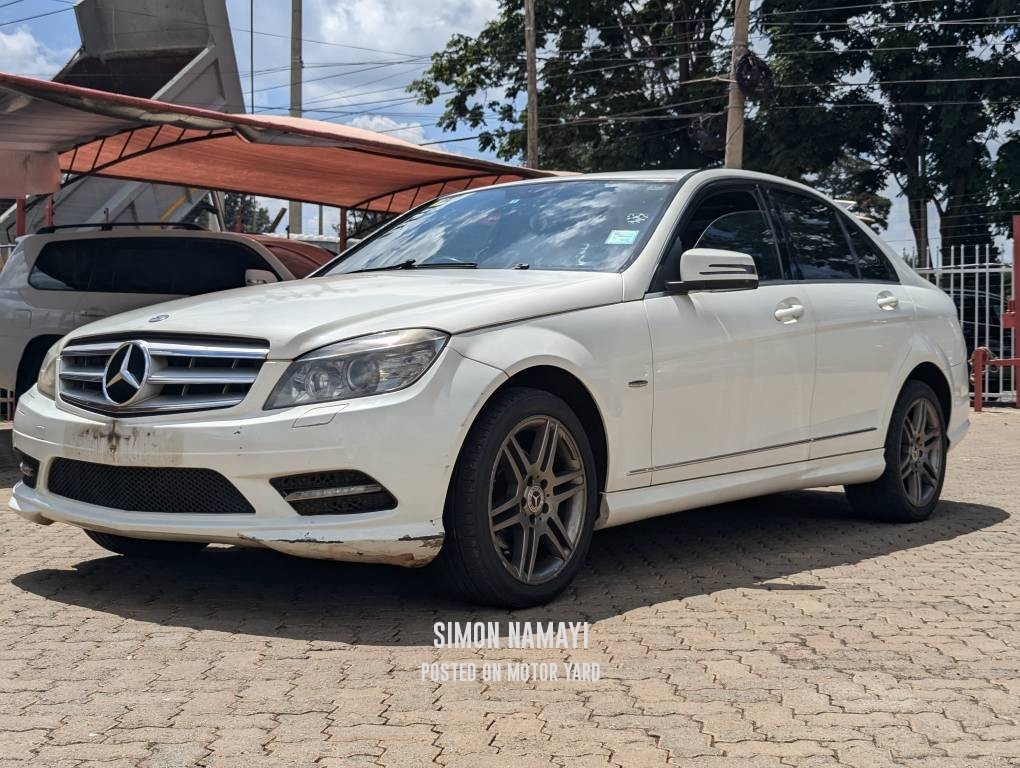 Mercedes-Benz C200 2008 White