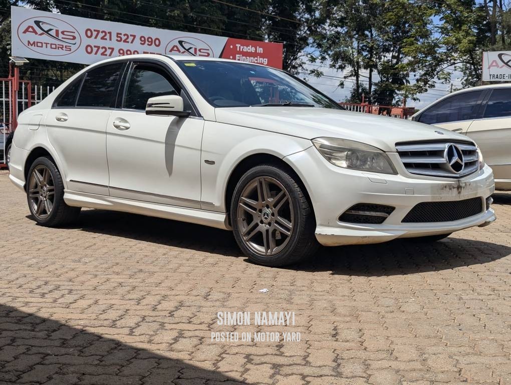 Mercedes-Benz C200 2008 White
