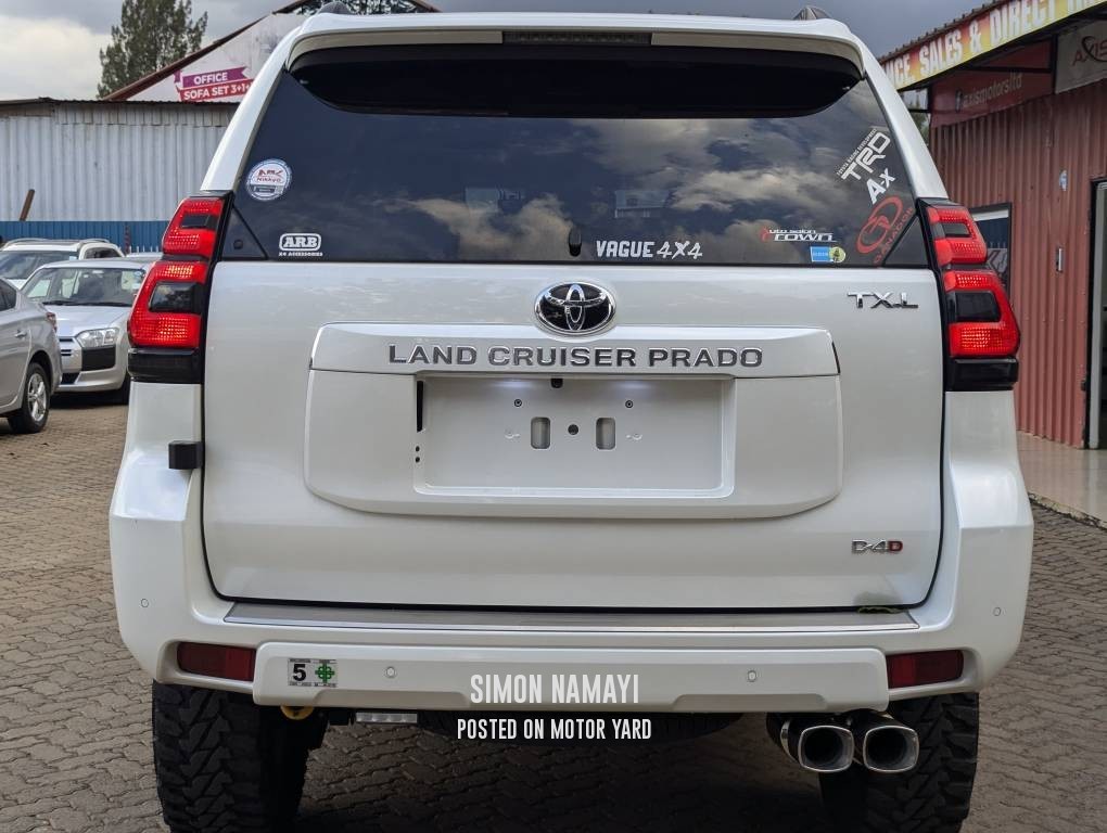 Toyota Land Cruiser Prado 2018 White